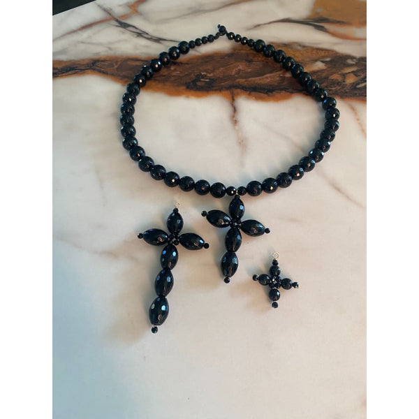 COLLIER BLACK AND WHITE - COLLIER